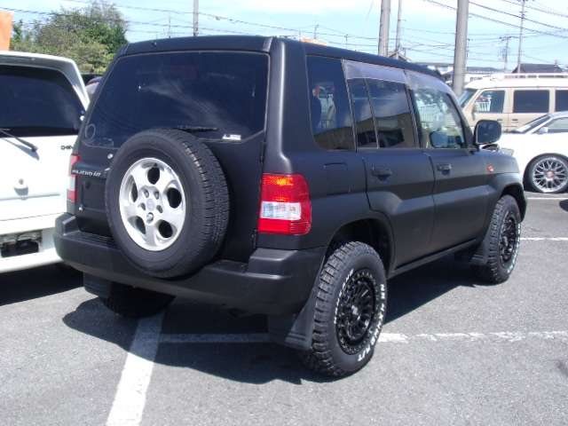 Mitsubishi Pajero iO 10
