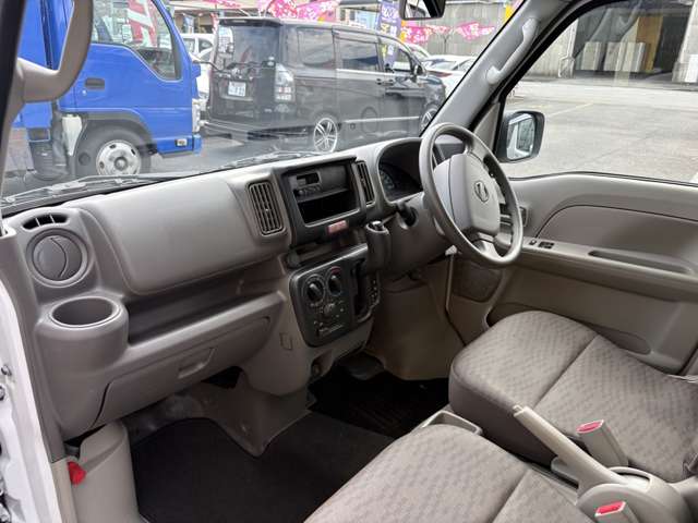 Nissan NV100 Clipper 12
