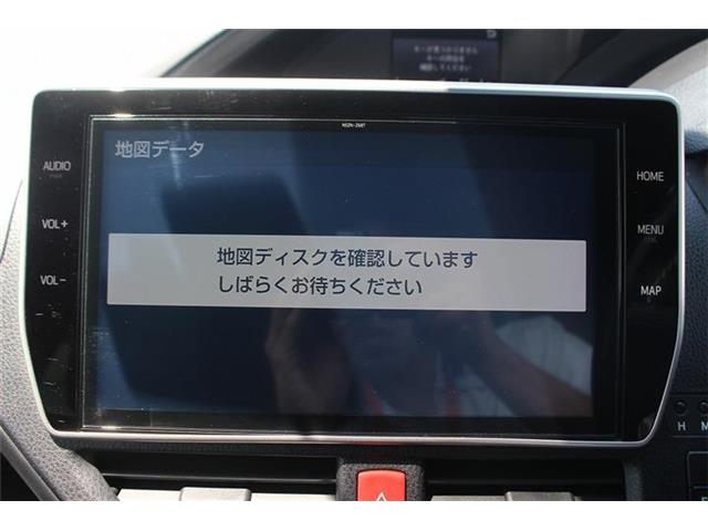 Toyota Esquire 3