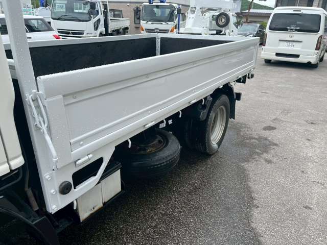 Isuzu Elf 9