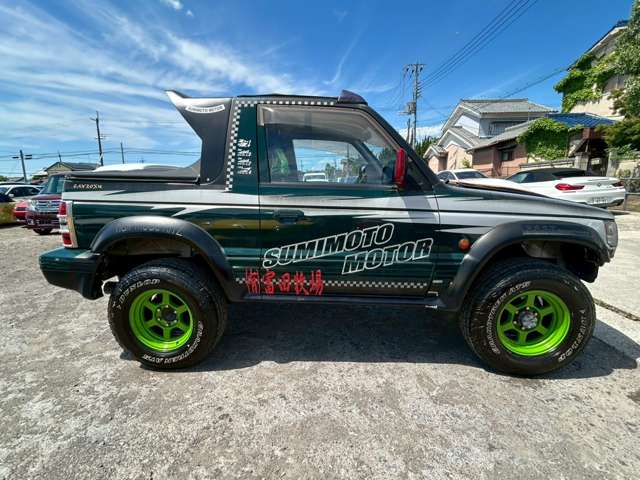 Mitsubishi Pajero 5