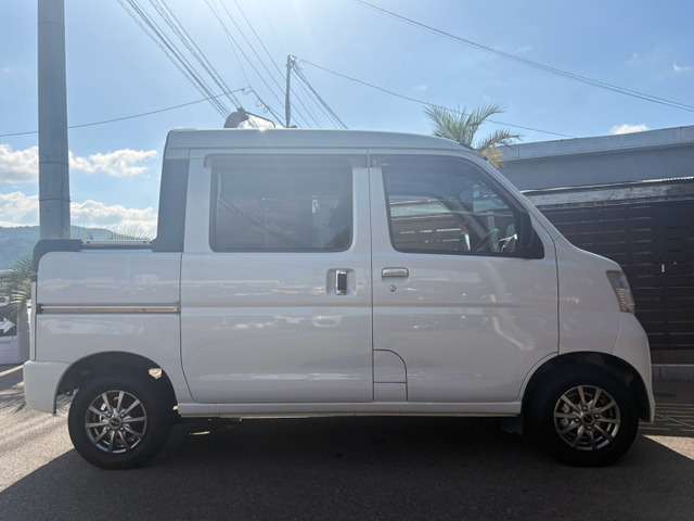 Daihatsu Hijet Deck Van 8