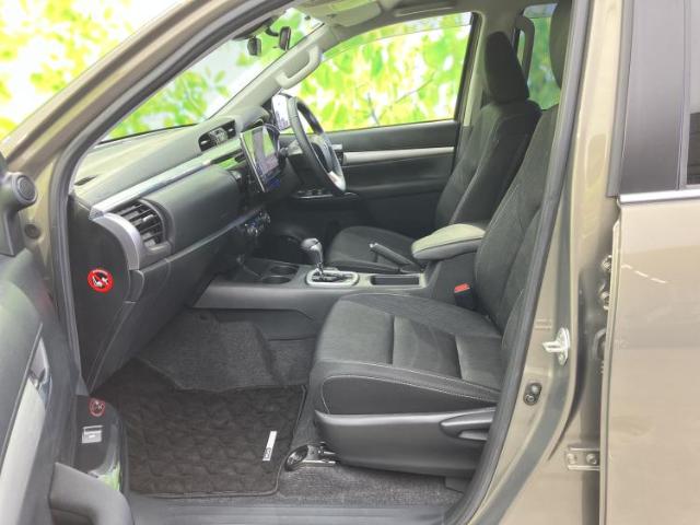 Toyota Hilux 9