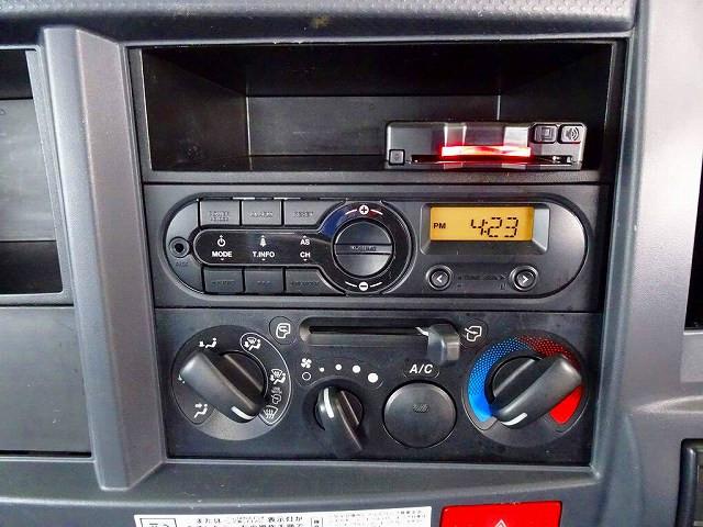 Isuzu Elf 11