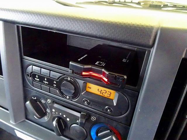 Isuzu Elf 12
