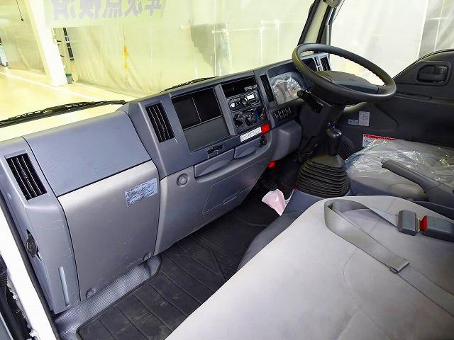 Isuzu Elf 7