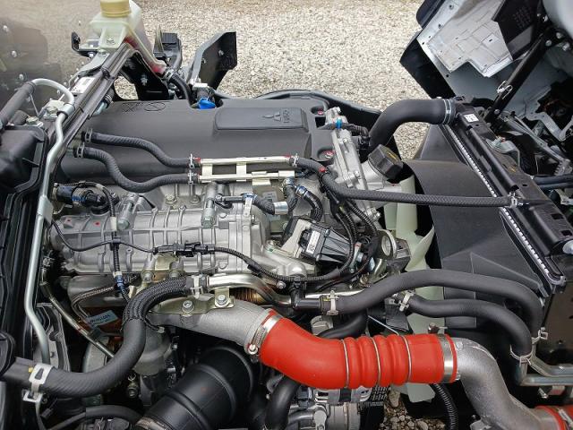 Mitsubishi Fuso Canter 8