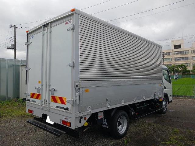 Mitsubishi Fuso Canter 2