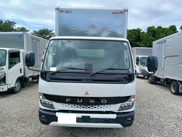 Mitsubishi Fuso Canter 11