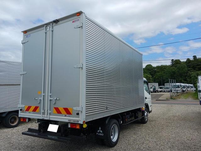 Mitsubishi Fuso Canter 2