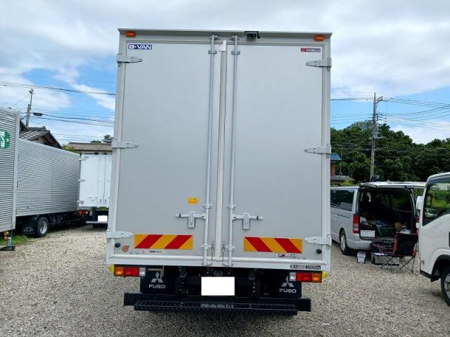 Mitsubishi Fuso Canter 6
