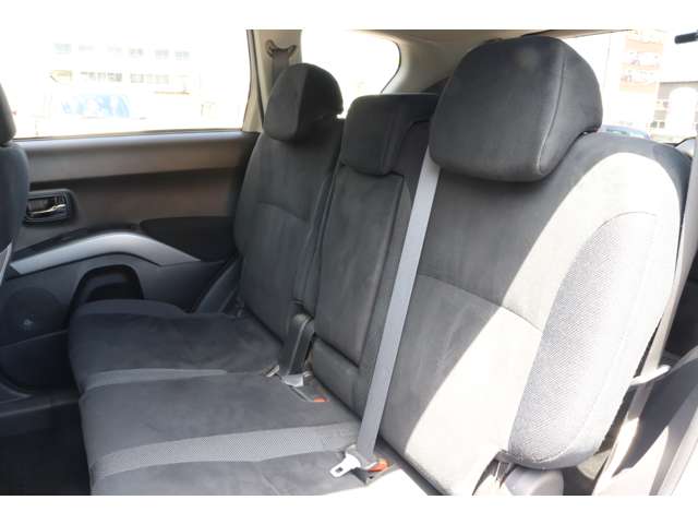 Mitsubishi Outlander 11