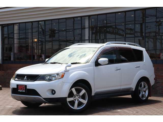Mitsubishi Outlander 4