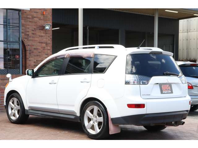 Mitsubishi Outlander 7