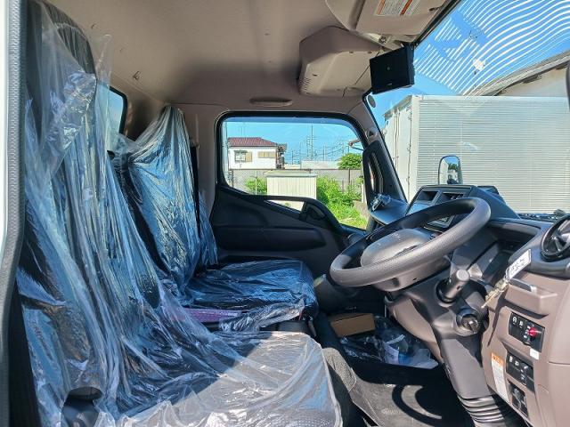 Mitsubishi Fuso Canter 7