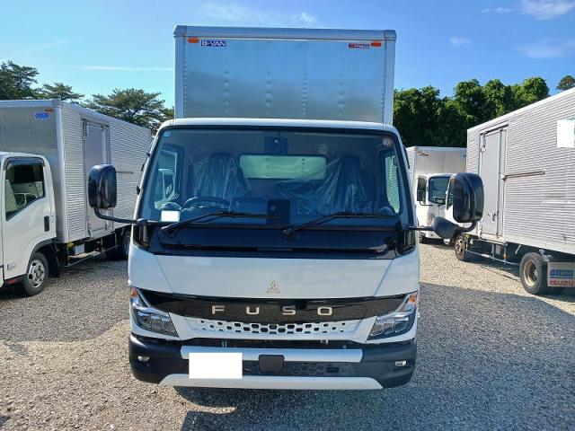Mitsubishi Fuso Canter 11