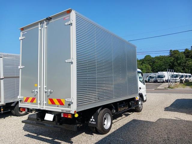 Mitsubishi Fuso Canter 2