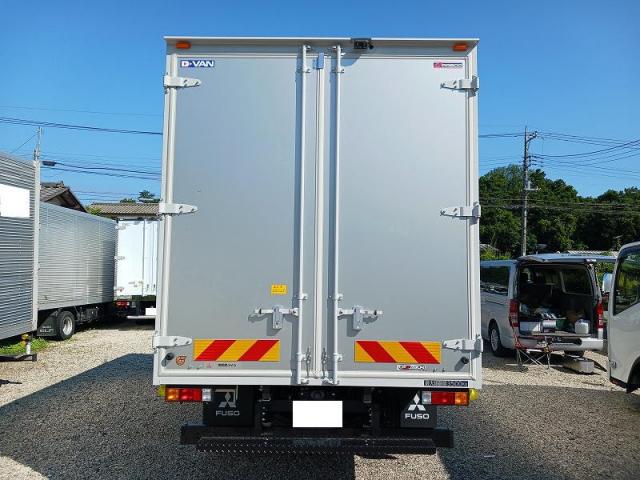 Mitsubishi Fuso Canter 6