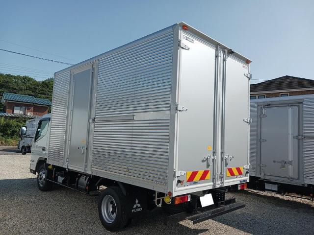 Mitsubishi Fuso Canter 7