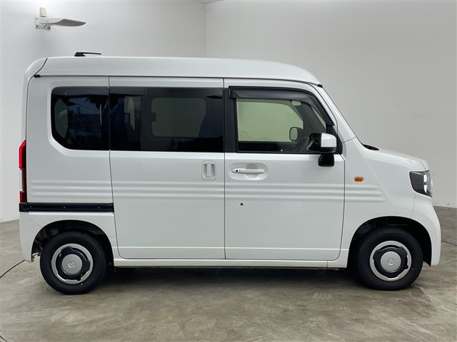 Honda N-VAN 8