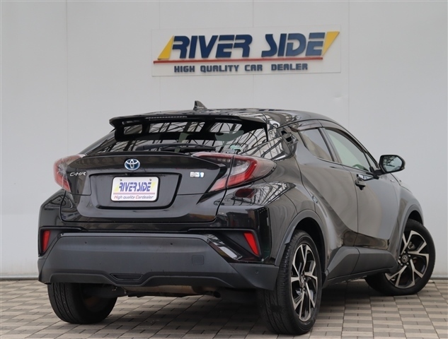 Toyota C-HR 6