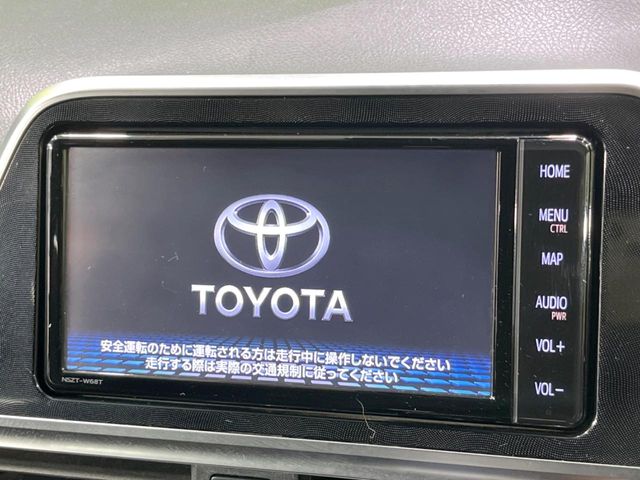 Toyota Sienta 3