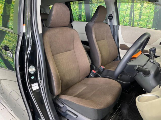 Toyota Sienta 8