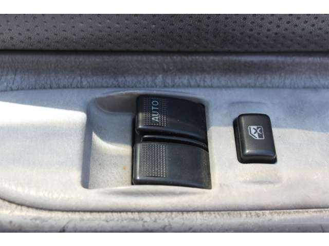 Mazda Titan Dash 9