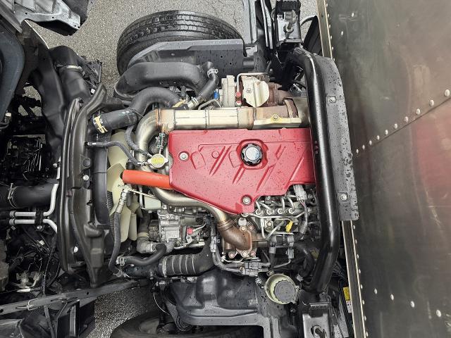 Hino Dutro 8