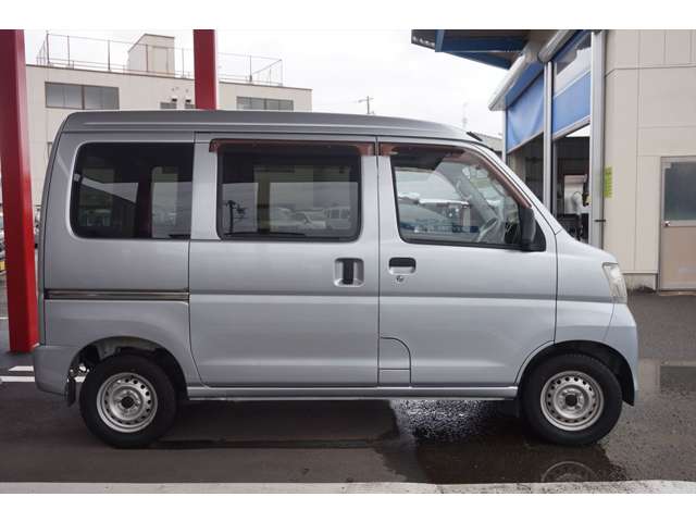 Daihatsu Hijet Cargo 5