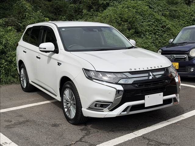 Mitsubishi Outlander PHEV 5