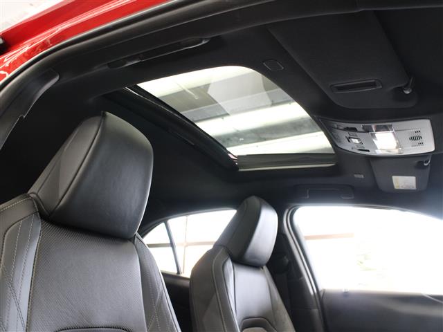 Lexus UX 2