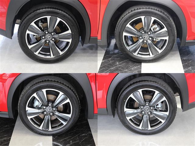 Lexus UX 9