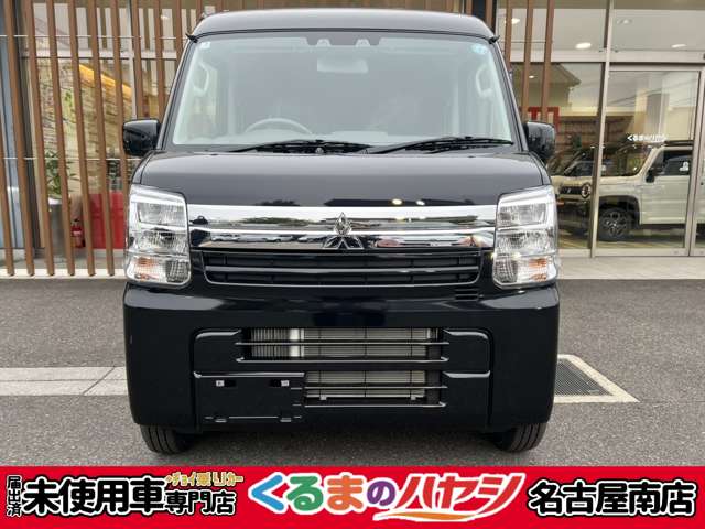 Mitsubishi Minicab Van 8