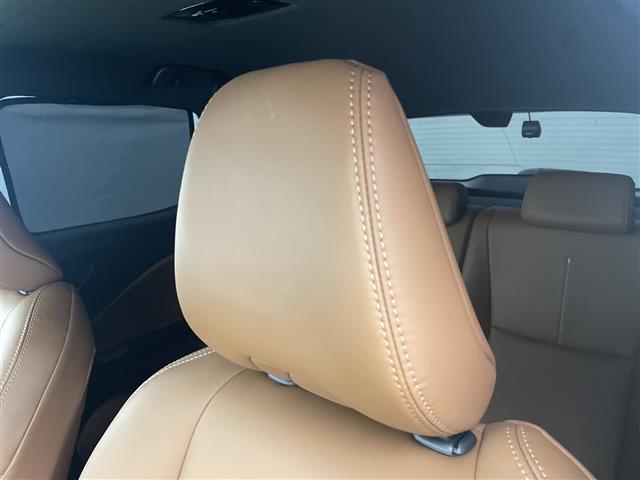 Lexus LBX 12