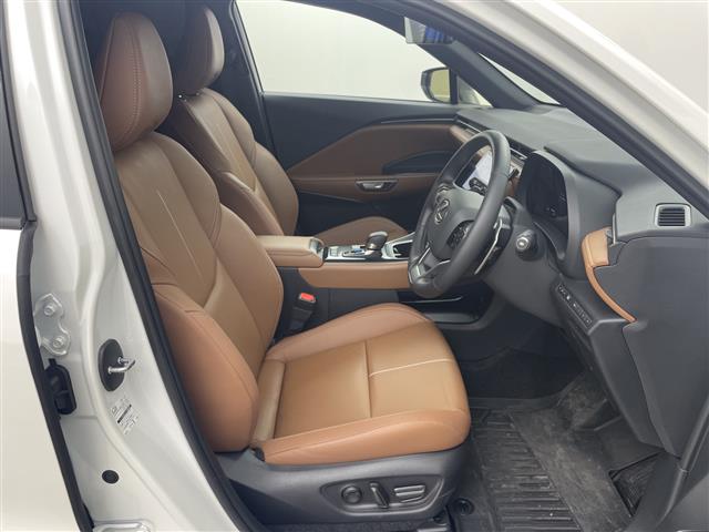 Lexus LBX 10