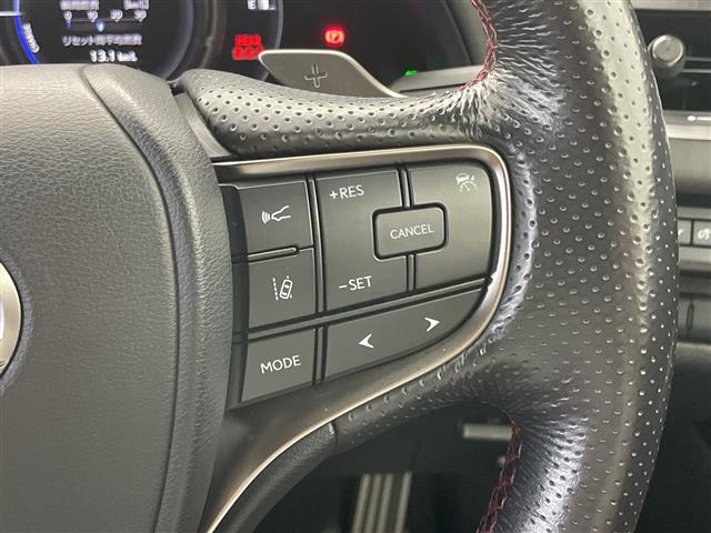 Lexus UX 9