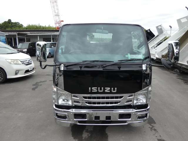 Isuzu Elf 4