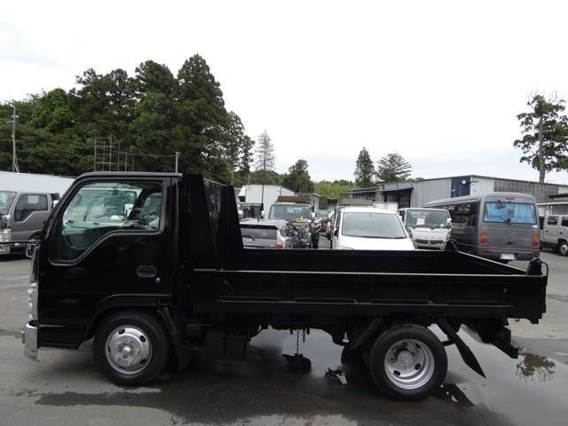 Isuzu Elf 6