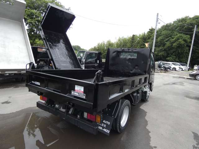 Isuzu Elf 9