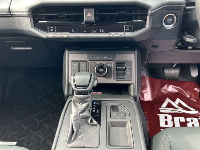 Toyota Hilux 8