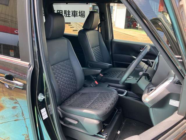 Toyota Voxy 9