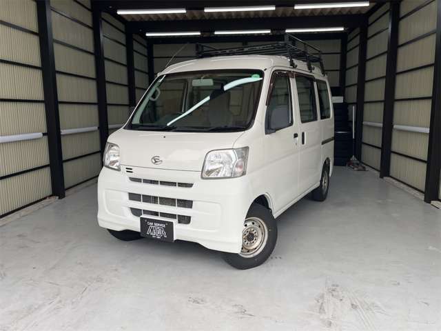 Daihatsu Hijet Cargo 5