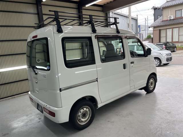 Daihatsu Hijet Cargo 10