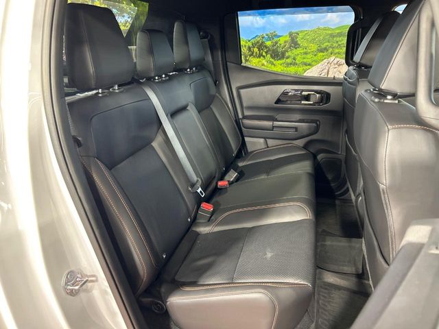 Mitsubishi Triton 9