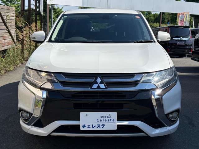 Mitsubishi Outlander PHEV 4