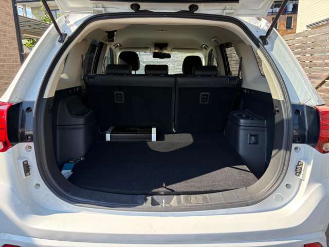 Mitsubishi Outlander PHEV 9