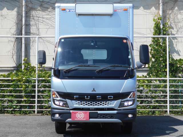Mitsubishi Fuso Canter 2