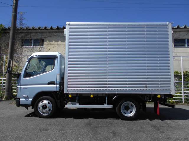 Mitsubishi Fuso Canter 4