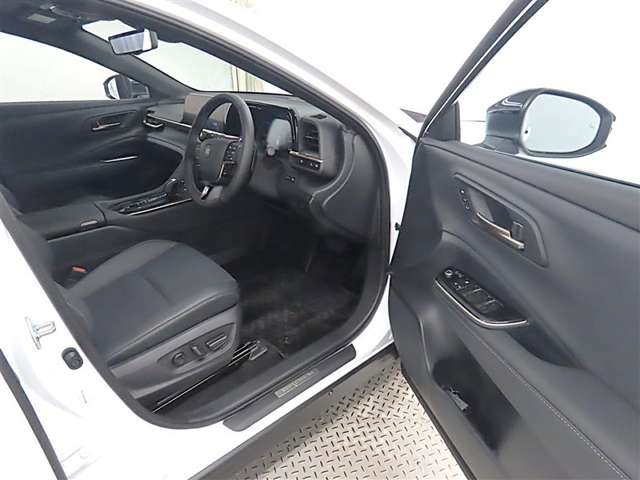 Toyota Crown Estate 10